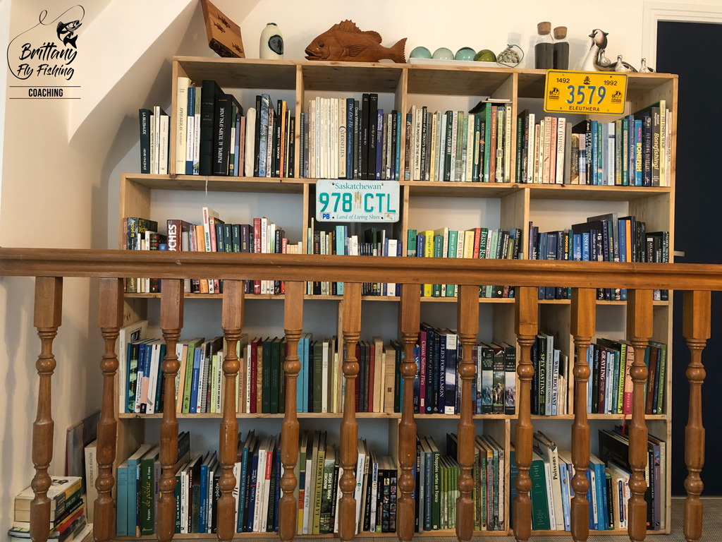 la-maison-de-lydie-swiftelodge-chambres-dhôtes-monts-darrée-finistère-bretagne-bibliotheque-livre-peche-a-la-mouche