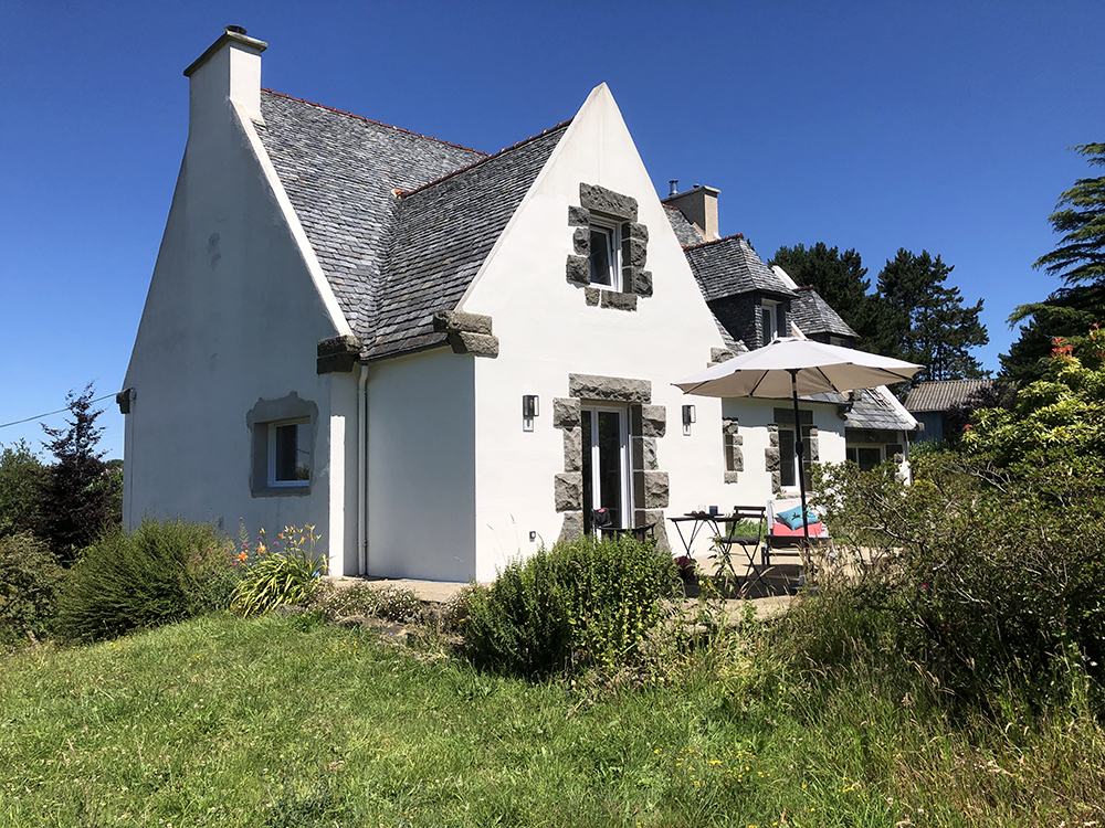 la-maison-de-lydie-swiftelodge-chambres-dhôtes-monts-darrée-finistère-bretagne-maison-jardin